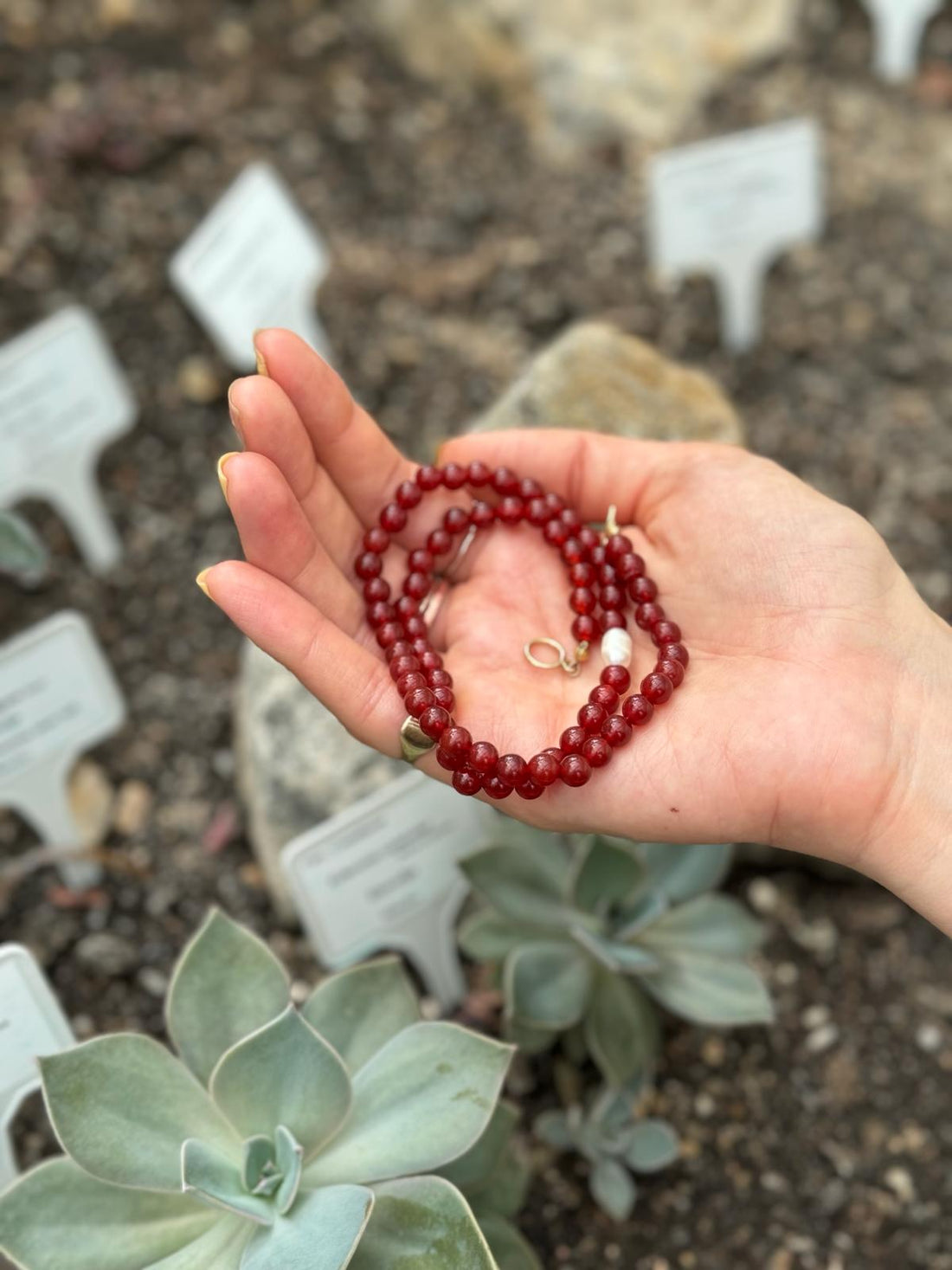 A NOTE ON MATERIALS - C -ET- C