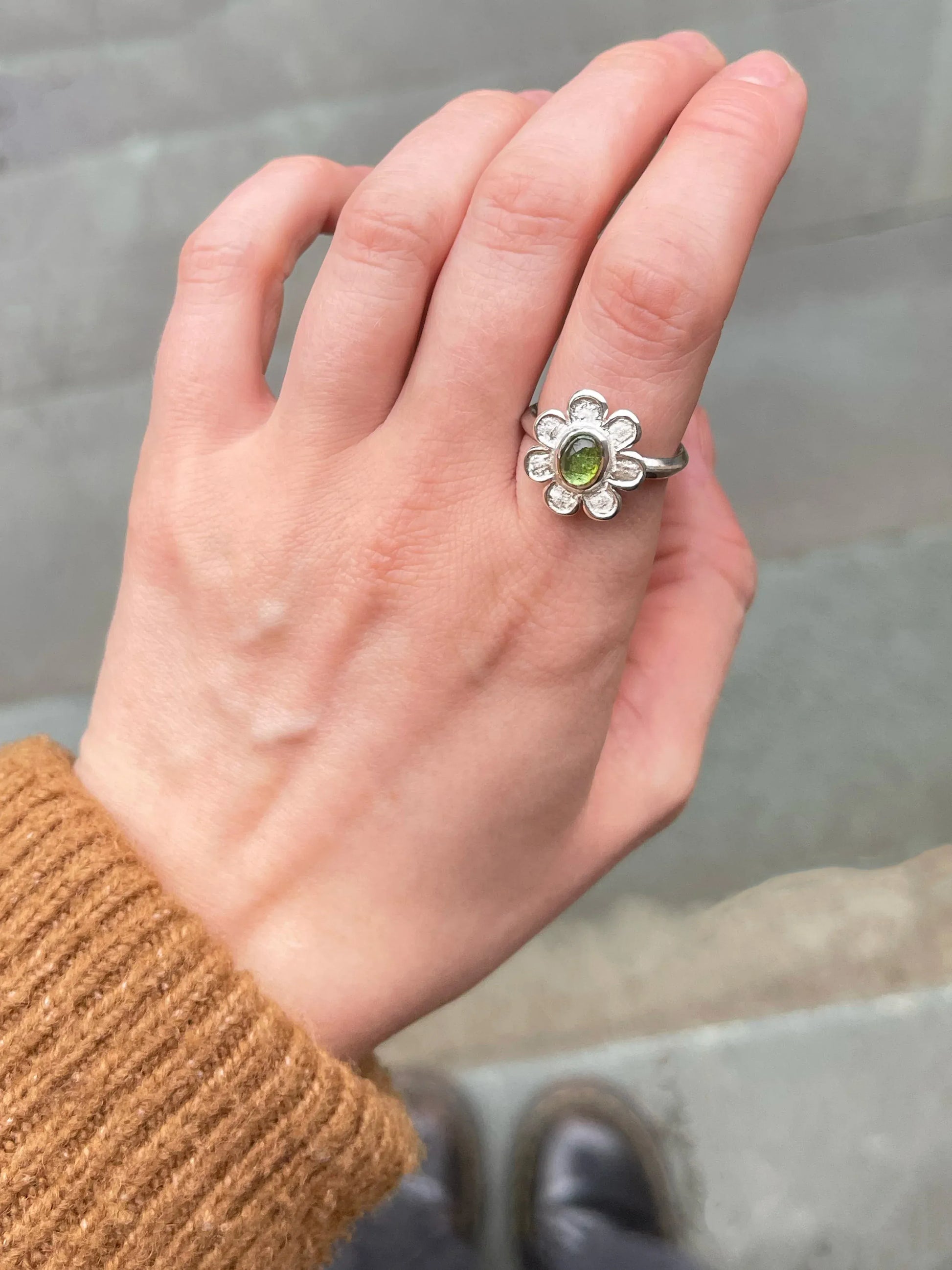C -ET- C Blossom Ring