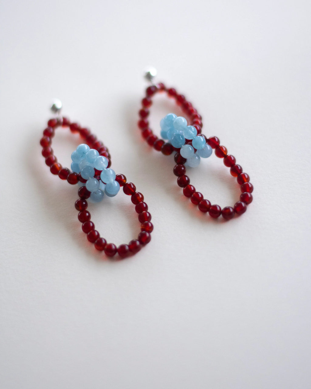 C -ET- C BOUND 002 - Carnelian / Aquamarine Beaded Earrings