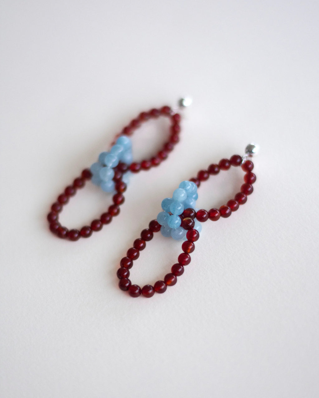 C -ET- C BOUND 002 - Carnelian / Aquamarine Beaded Earrings