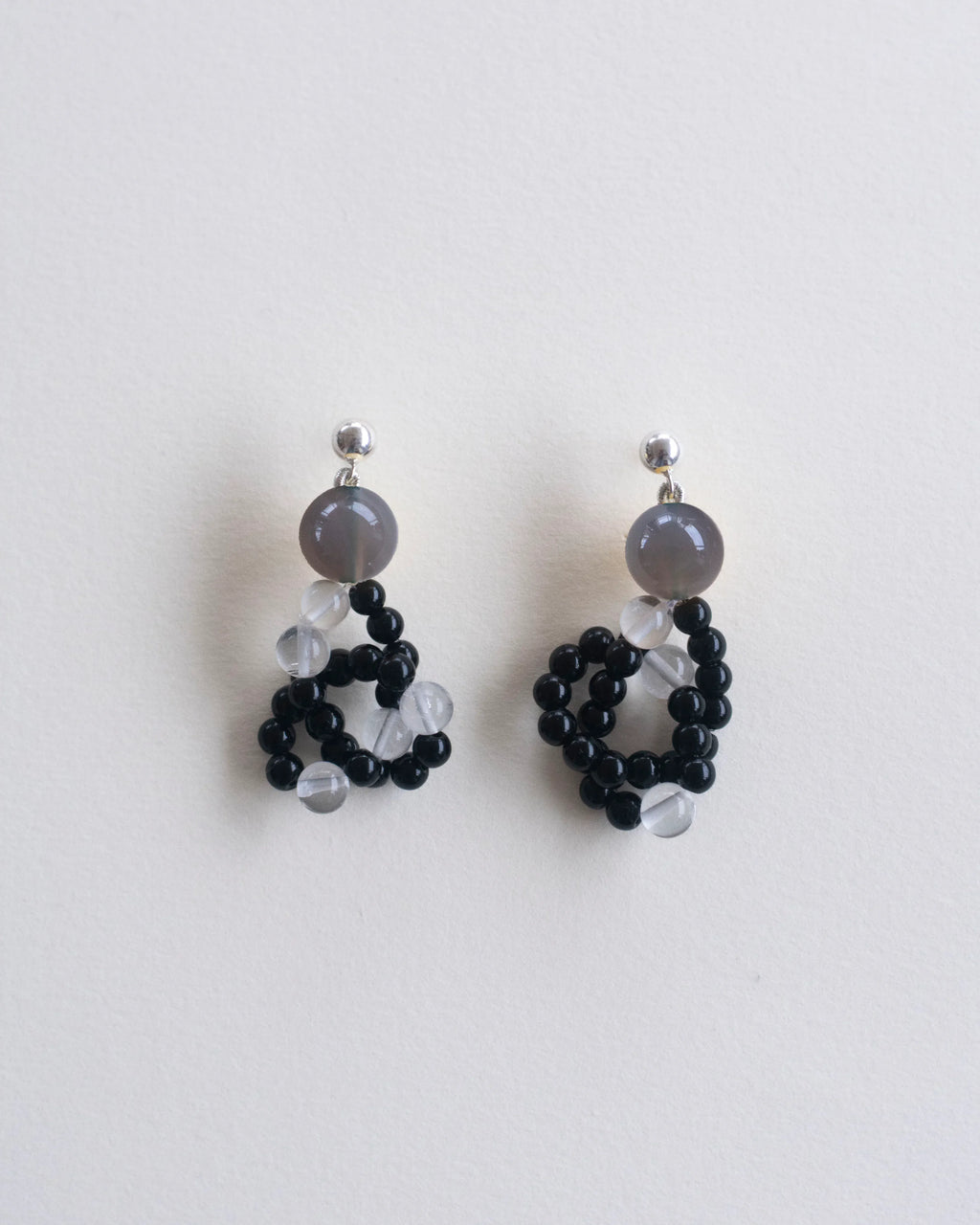 C -ET- C CIRCUIT 002 - Grey Agate / Onyx / Crystal Quartz Beaded Earrings