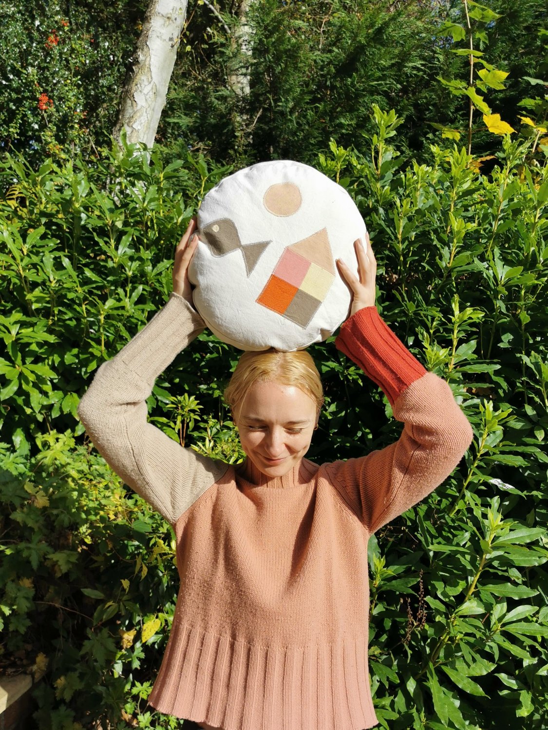 C -ET- C cushion Hilma Cush