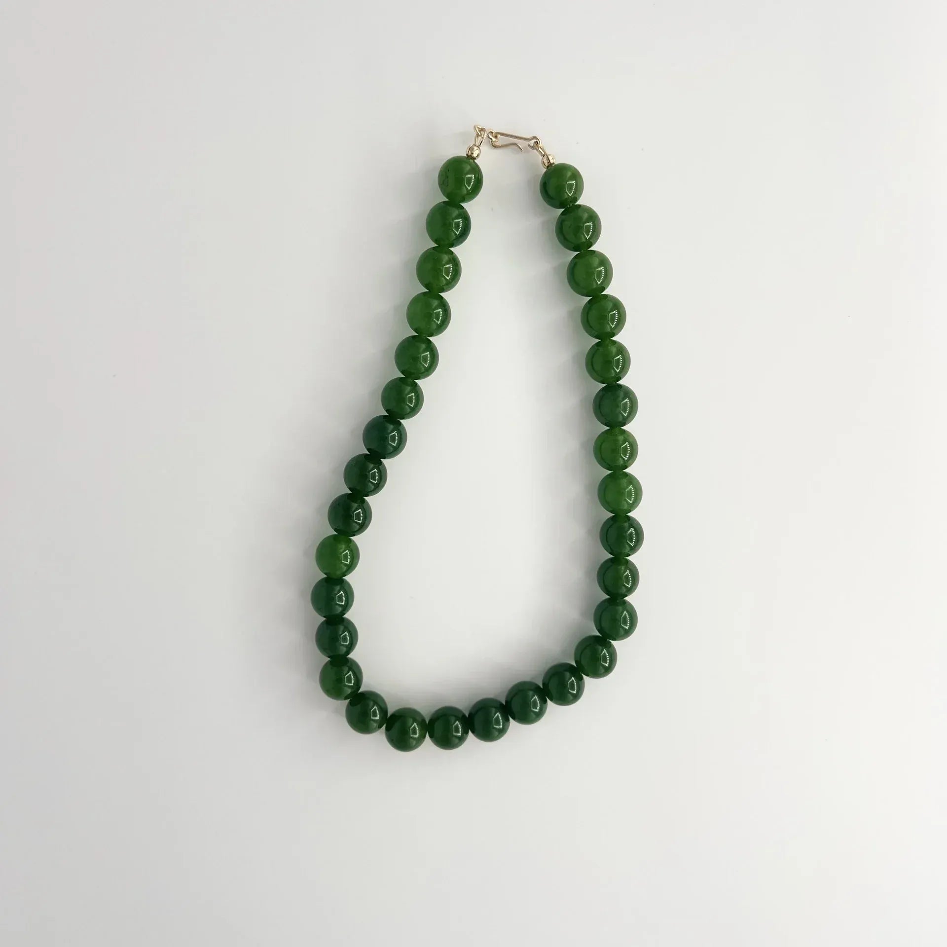 C -ET- C Delphi 005 - Green Malay Jade Beaded Necklace