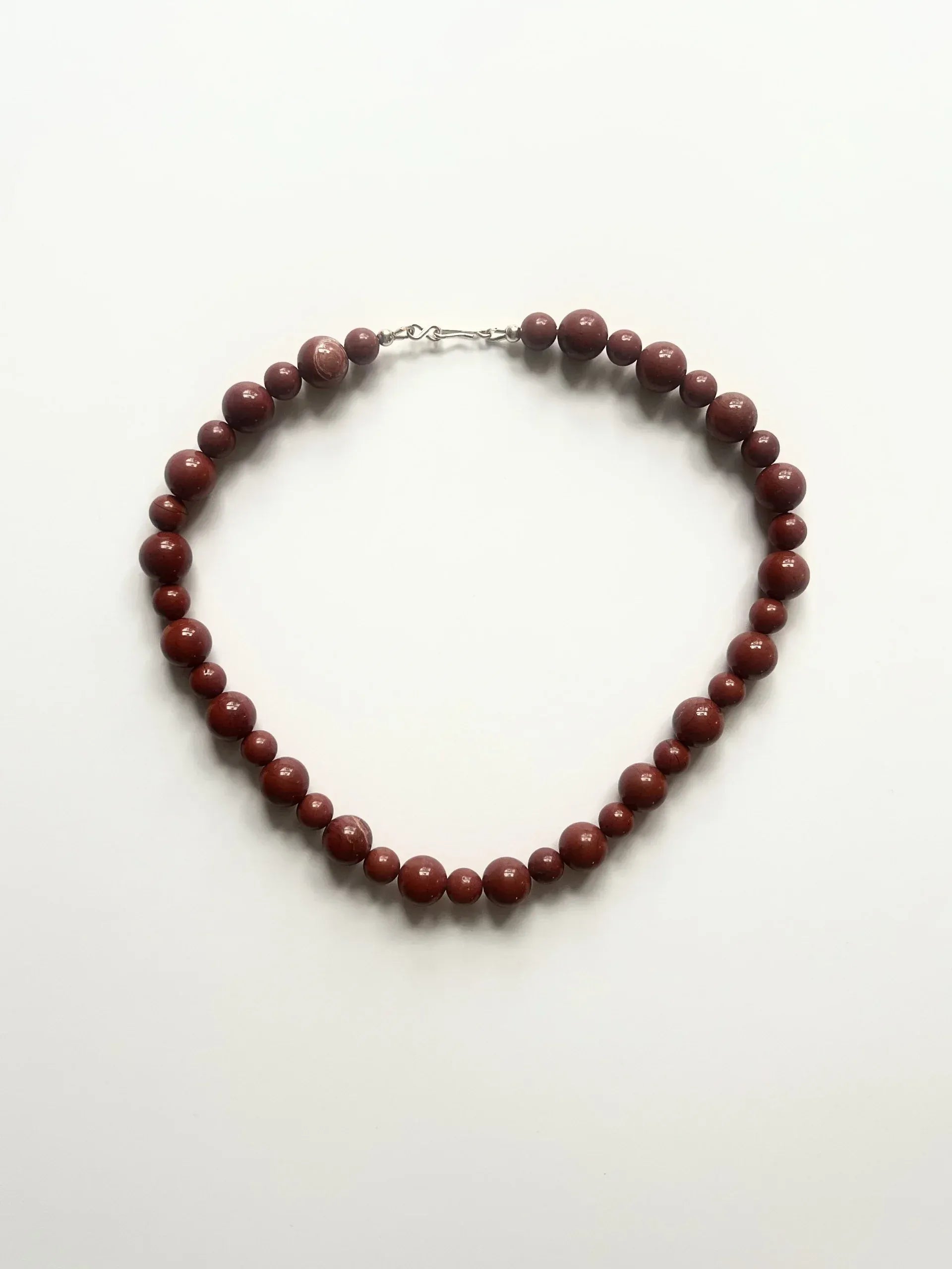 C -ET- C Delphi 008 - Red Jasper Beaded Necklace
