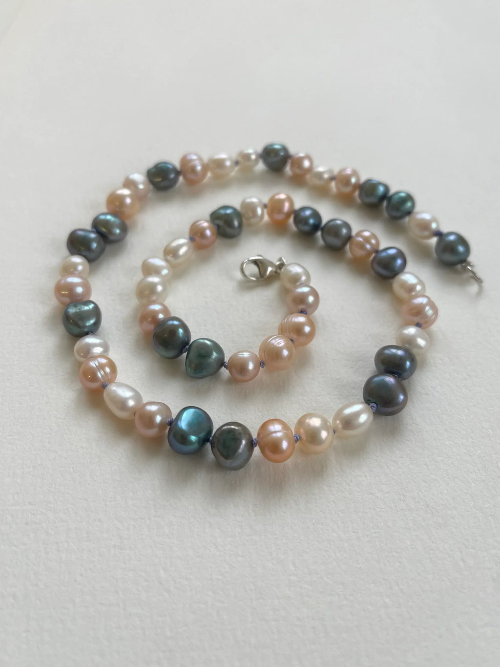 C -ET- C Hand Strung Pearl Necklace