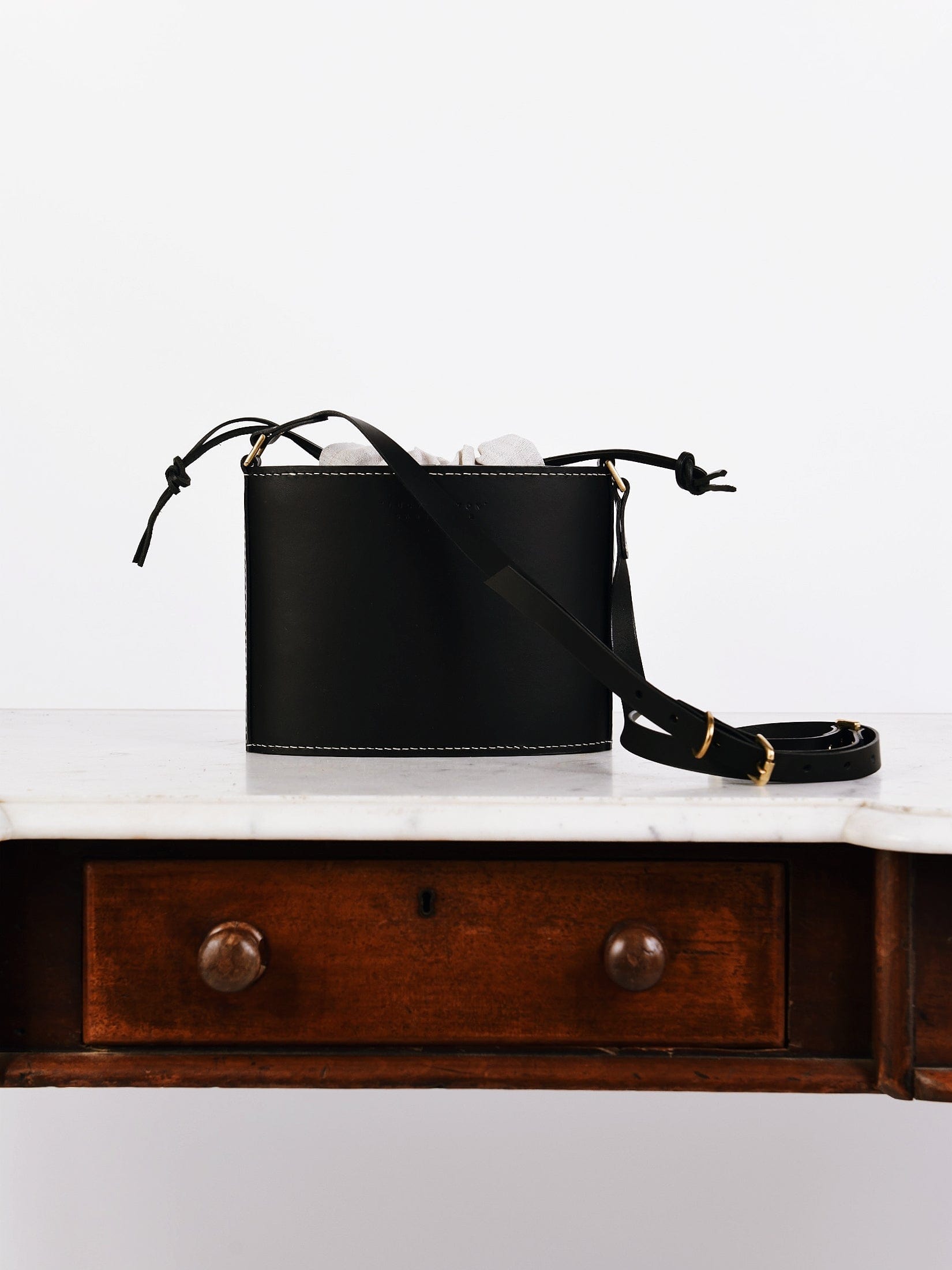 C -ET- C HANDBAG Black Luna Crossbody Bag