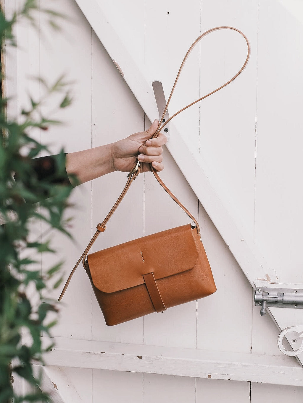 C -ET- C HANDBAG Large Leather Block Bag