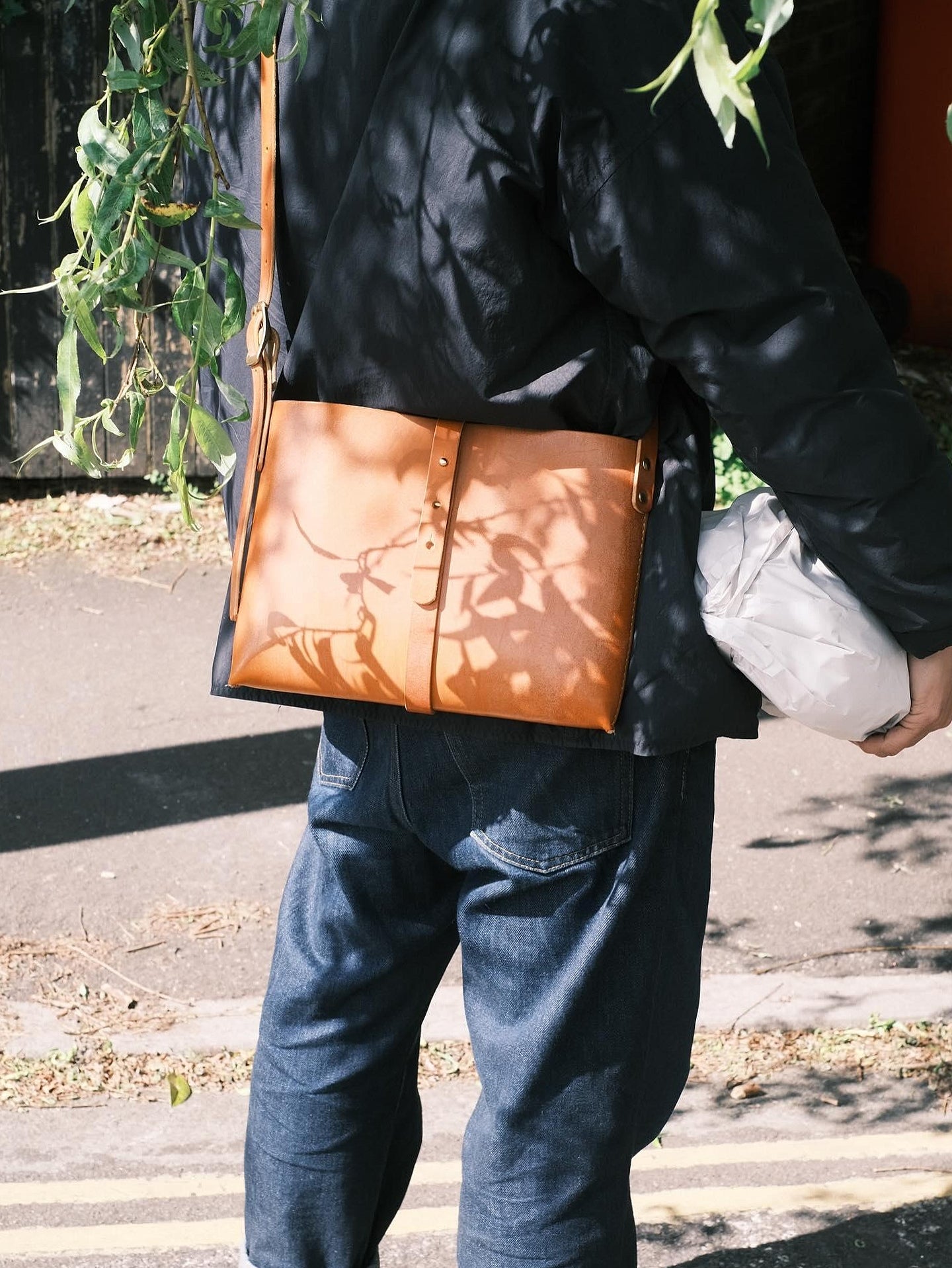 C -ET- C HANDBAG Leather Book Bag