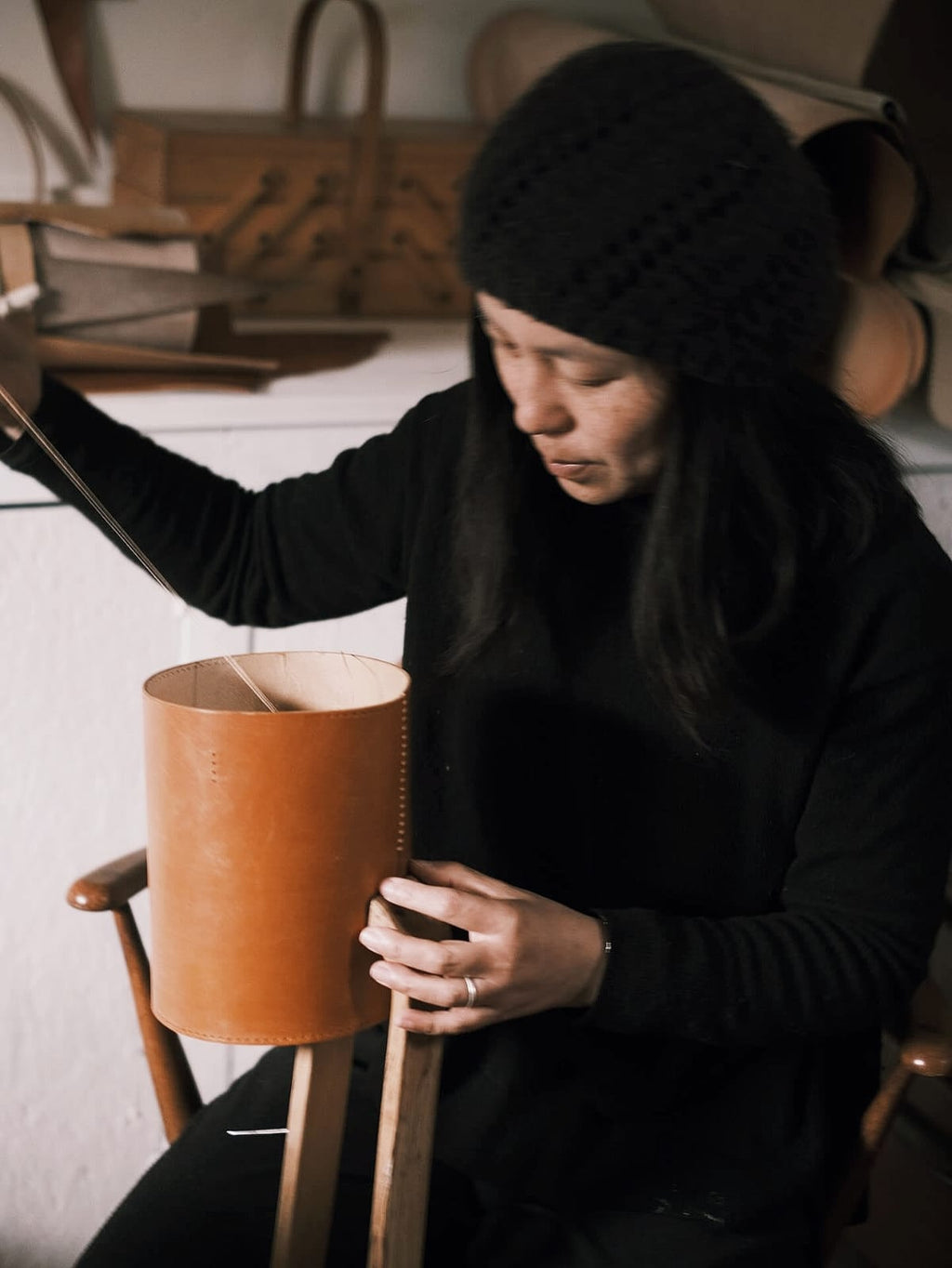 C -ET- C HANDBAG Leather Bucket Bag