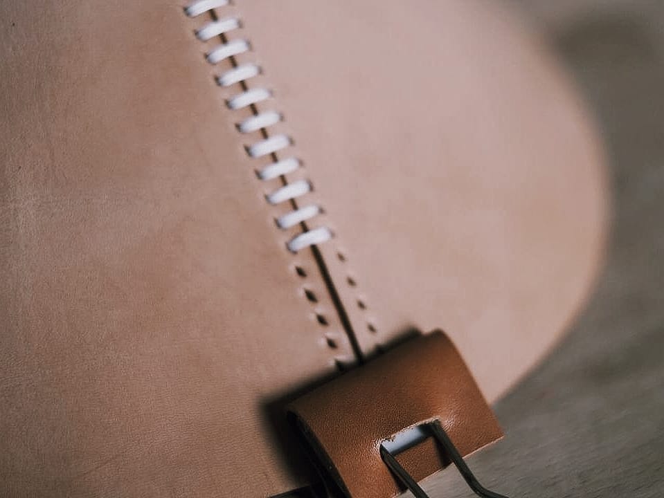 C -ET- C HANDBAG Leather Bucket Bag