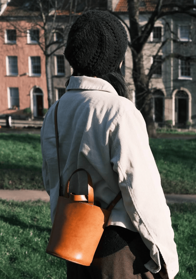 C -ET- C HANDBAG Leather Bucket Bag