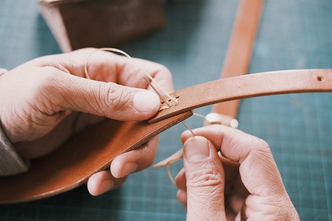 C -ET- C HANDBAG Small Leather Block Bag