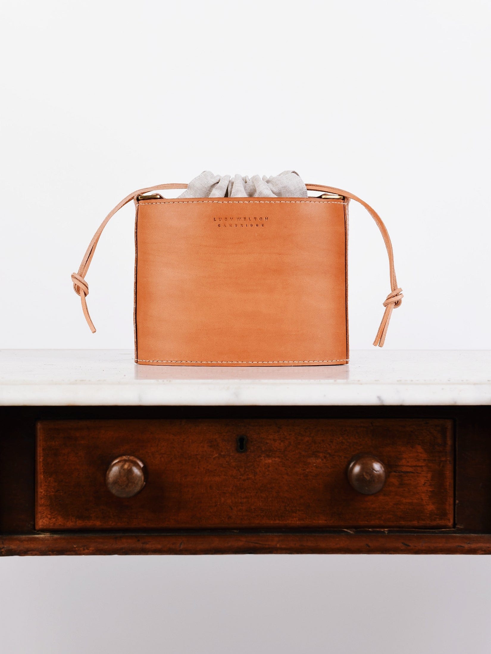 C -ET- C HANDBAG Tan Luna Crossbody Bag