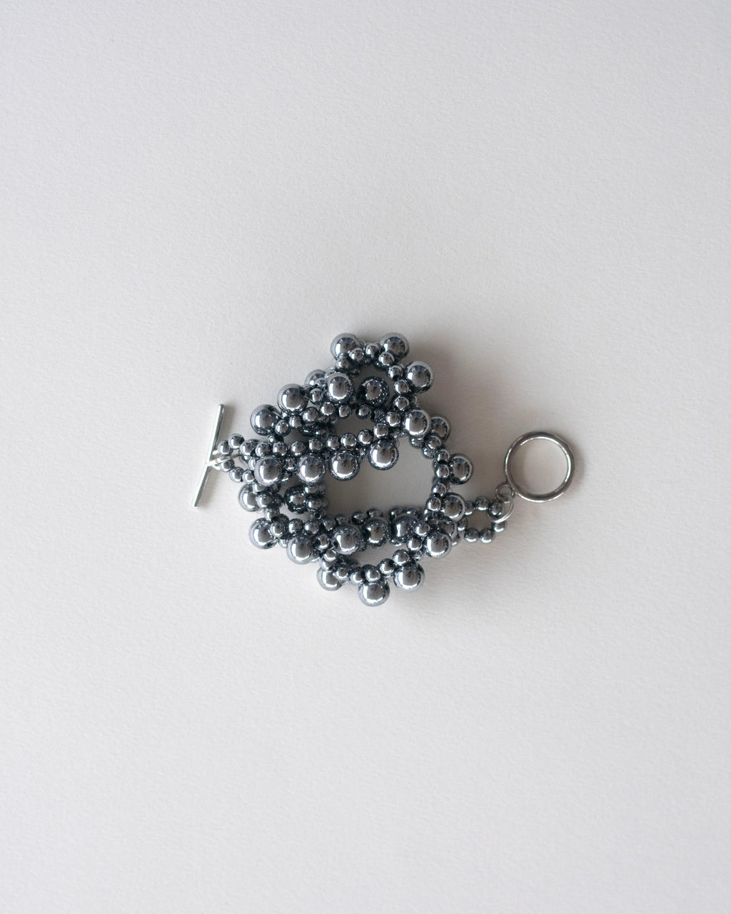 C -ET- C STRUNG D002 Mini - Hematite Necklace