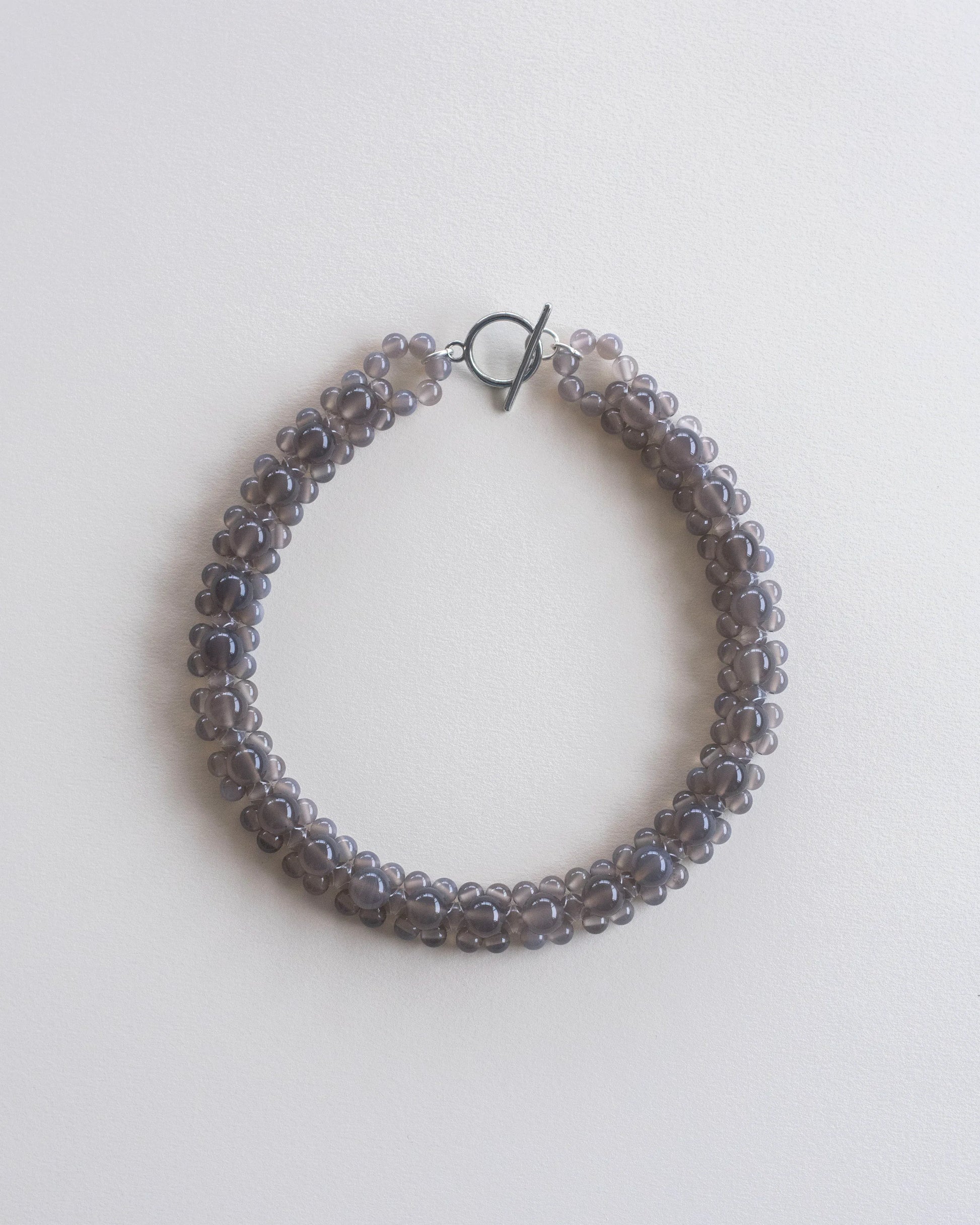 C -ET- C STRUNG D004 - Grey Agate Necklace