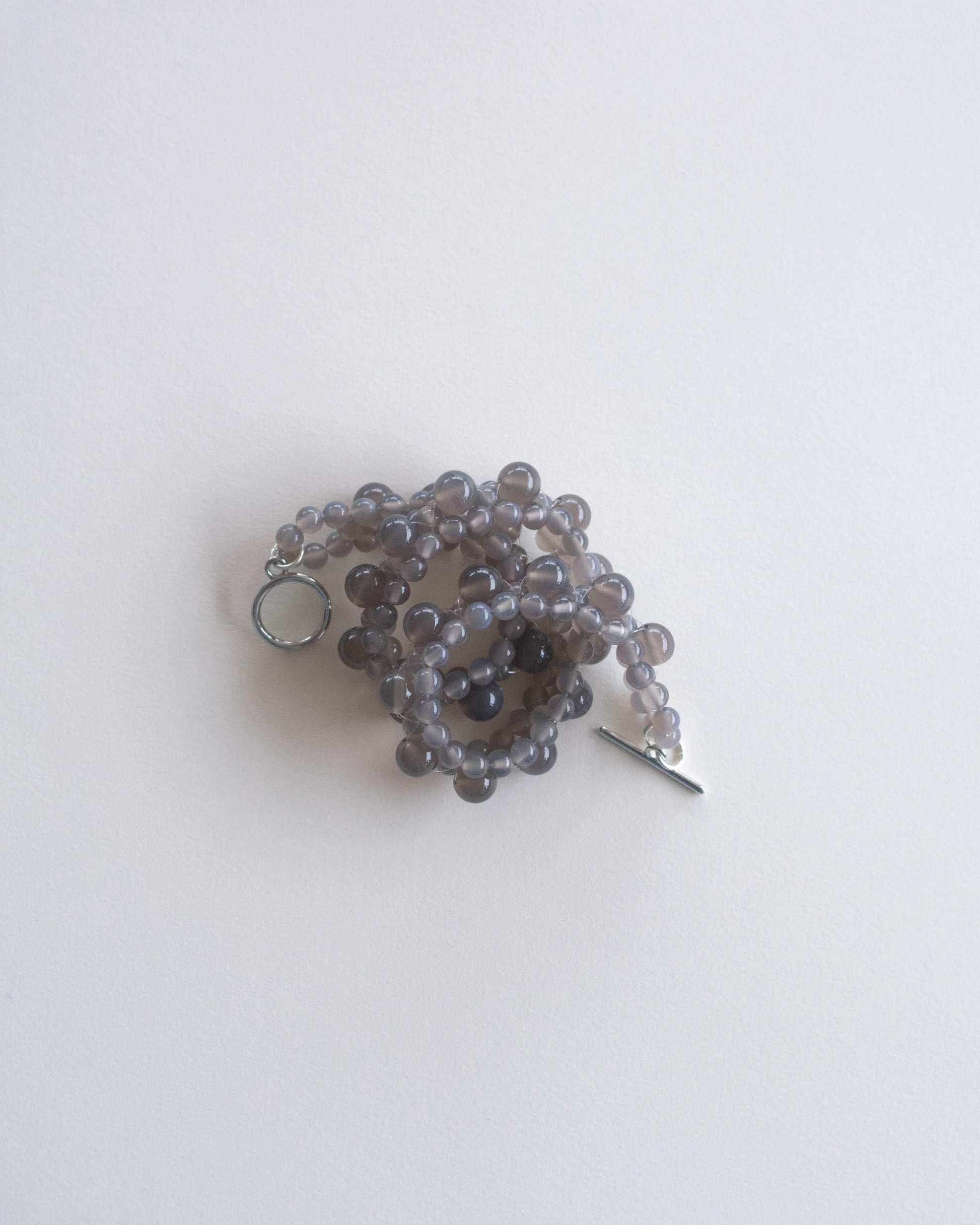 C -ET- C STRUNG D004 - Grey Agate Necklace