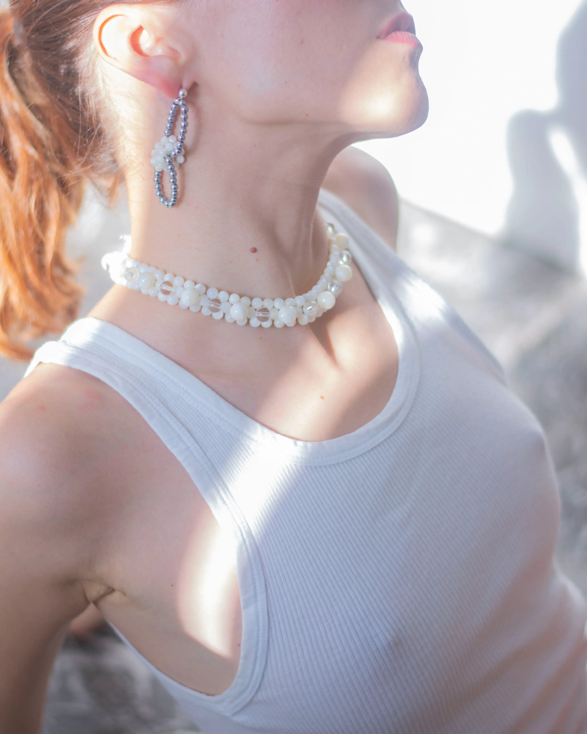 C -ET- C STRUNG D005 - Mother of Pearl / Crystal Quartz Necklace