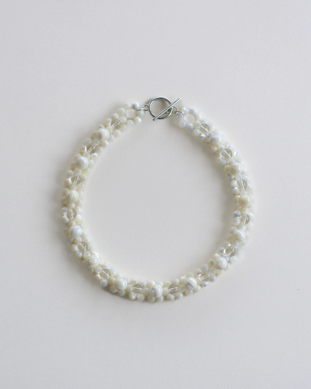 C -ET- C STRUNG D005 - Mother of Pearl / Crystal Quartz Necklace