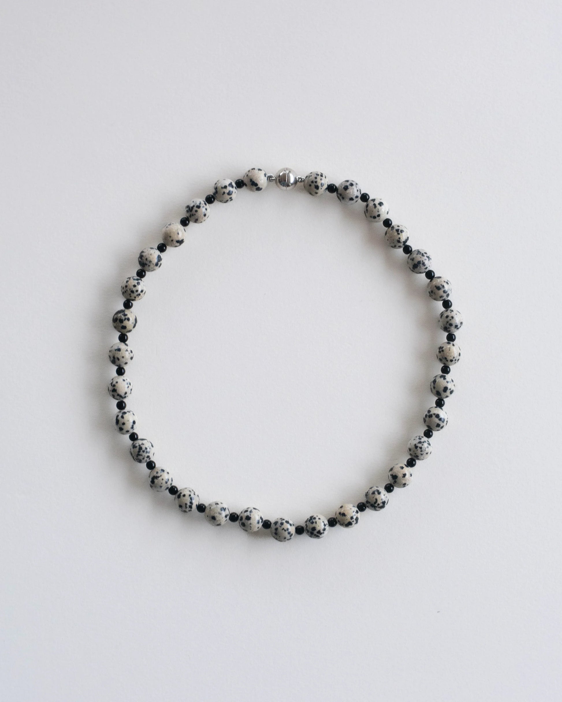 C -ET- C TERRA001 - Dalmatian Jasper / Onyx Necklace