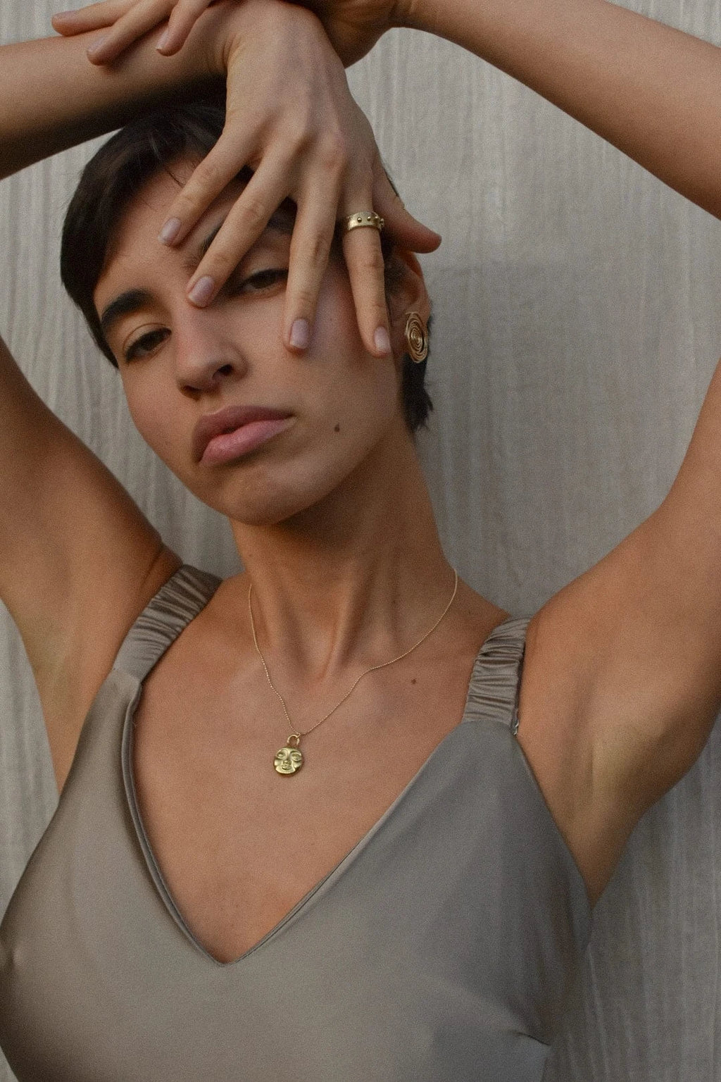 C -ET- C Theia Ring