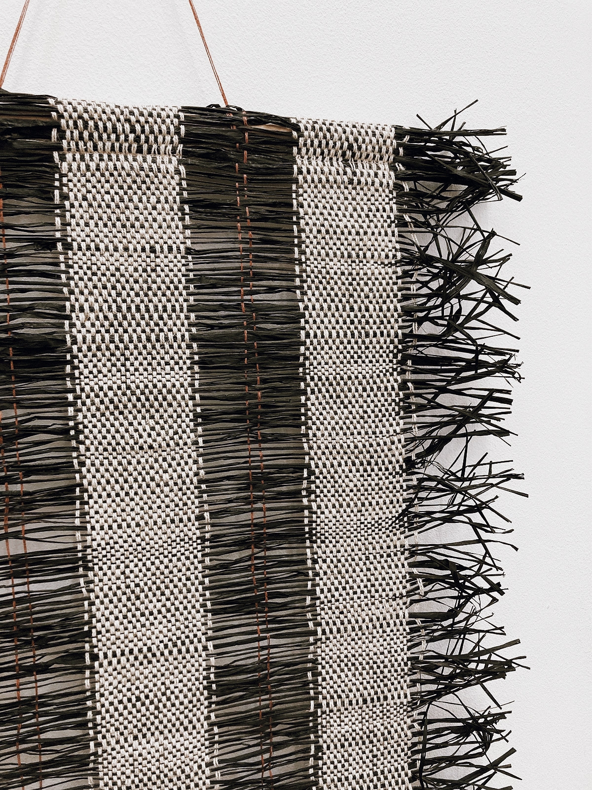 C -ET- C Untitled Raffia