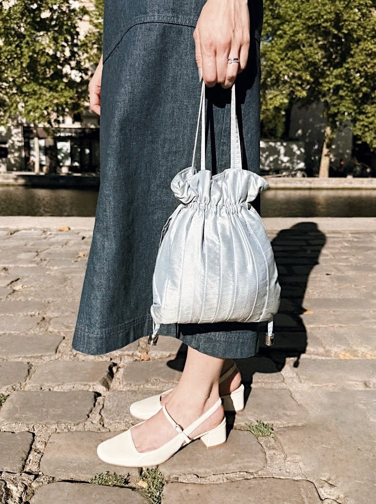 Dollis Goods Drawstring bag Occasion Bag in Blue