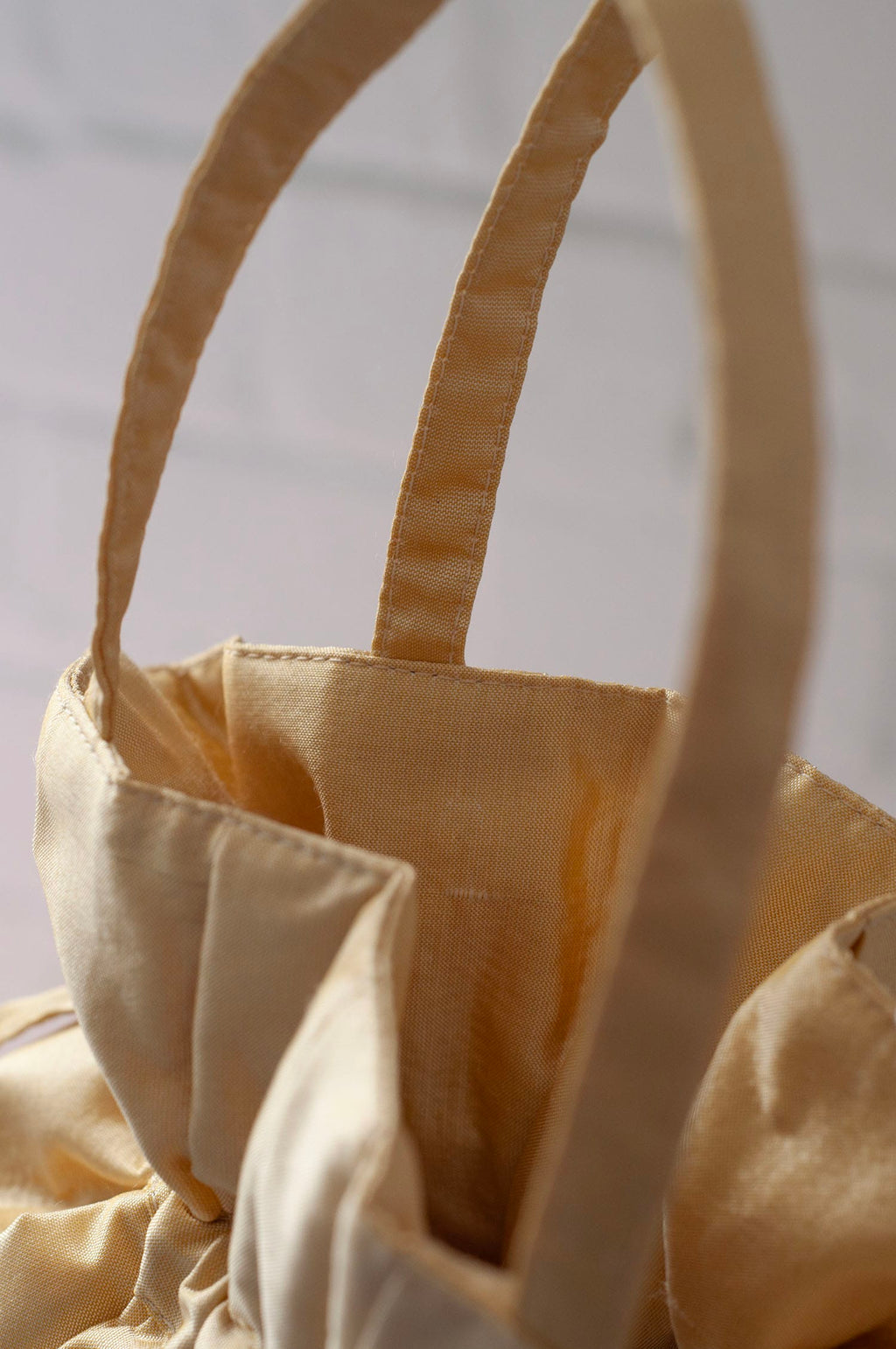 Dollis Goods Drawstring bag Occasion Bag in Butter Yellow