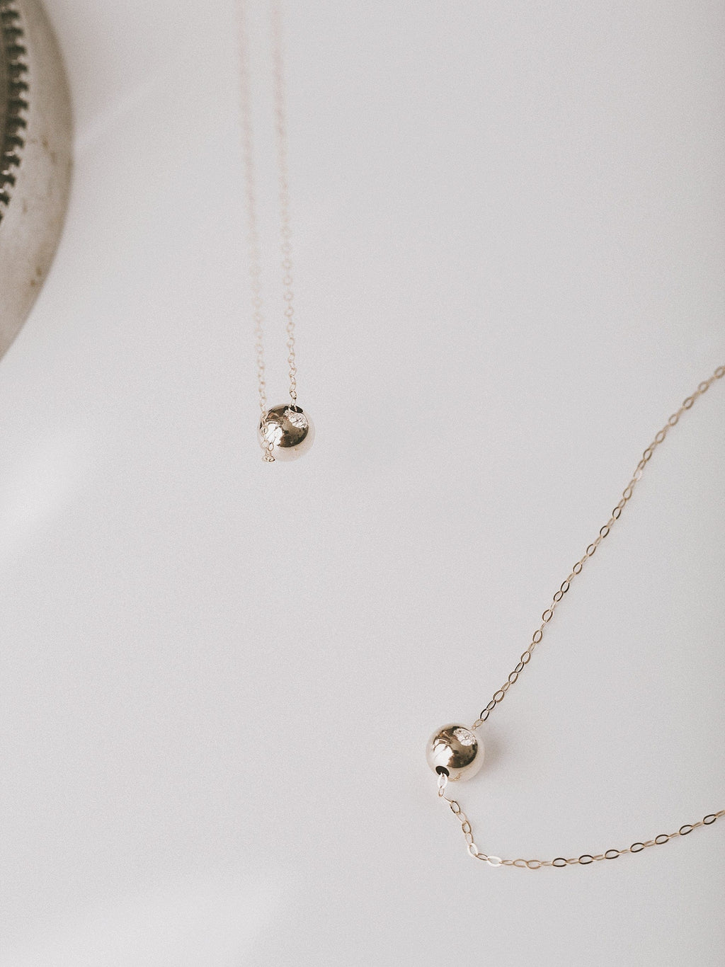 Emily Georgina Jones Jewellery Bauble Necklace in 9ct Gold