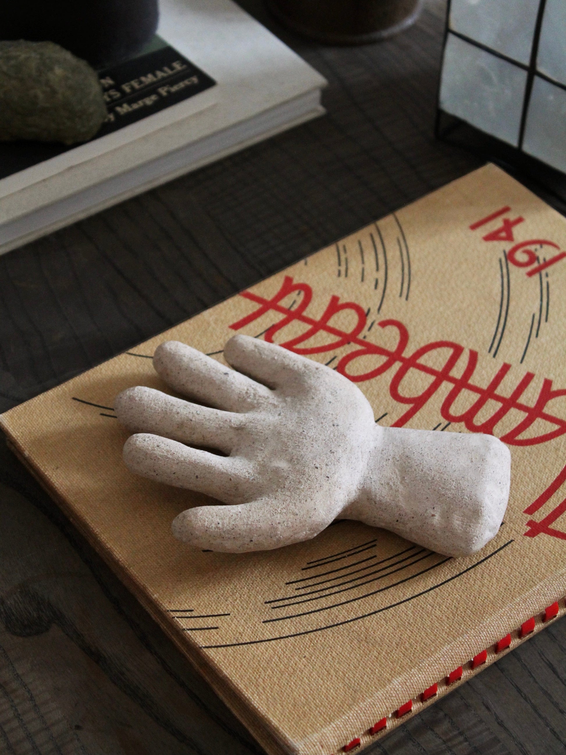 july studio vase Hand Table Decor